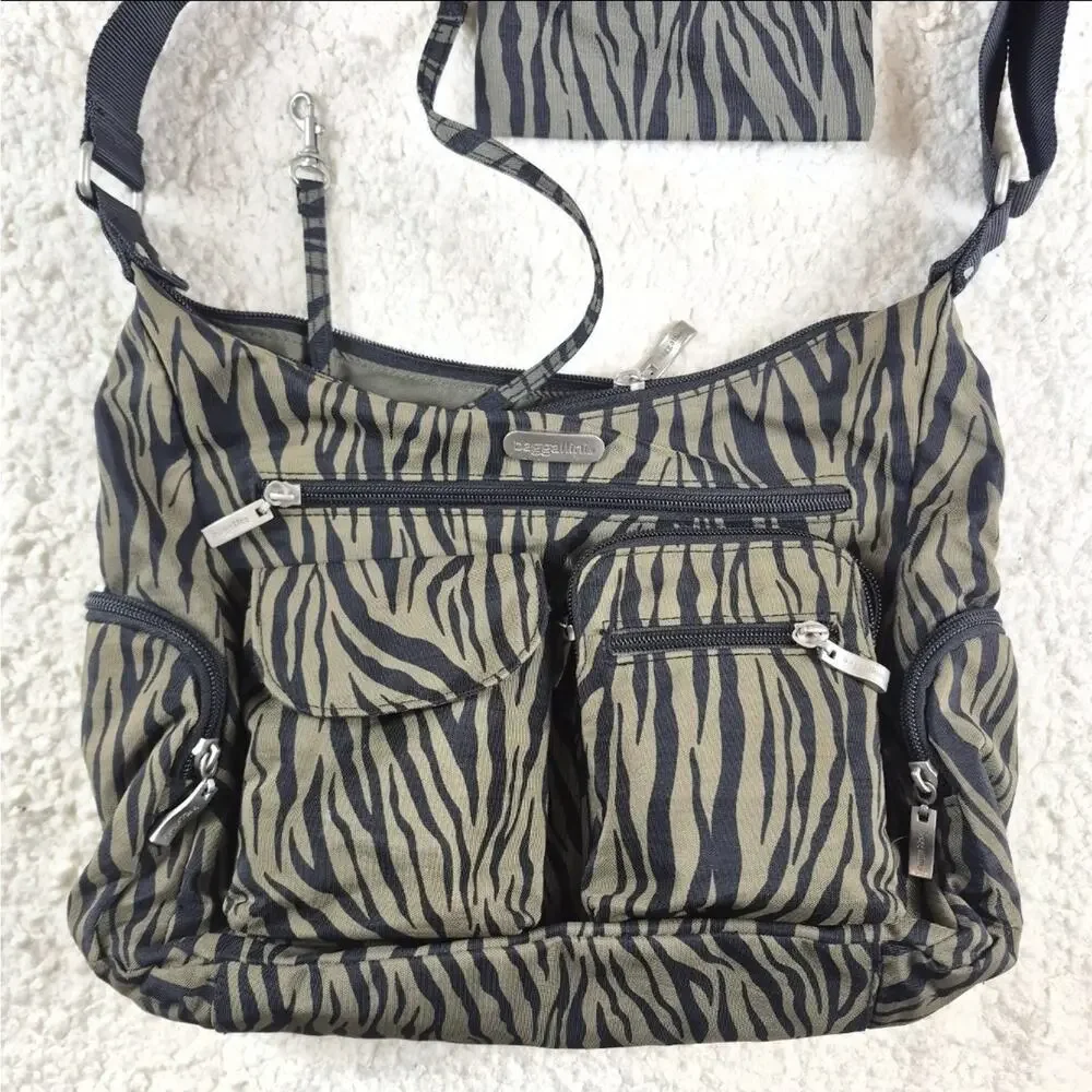 Baggallini Everywhere Zebra Print Bag Crossbody Travel Purse Nylon Multi-Pocket